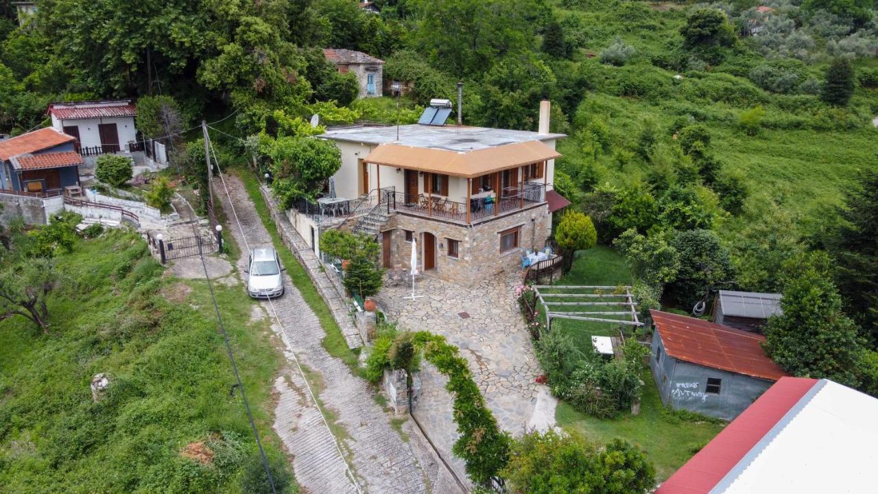 Efi'S Guest House Áyios Dhimítrios Екстериор снимка