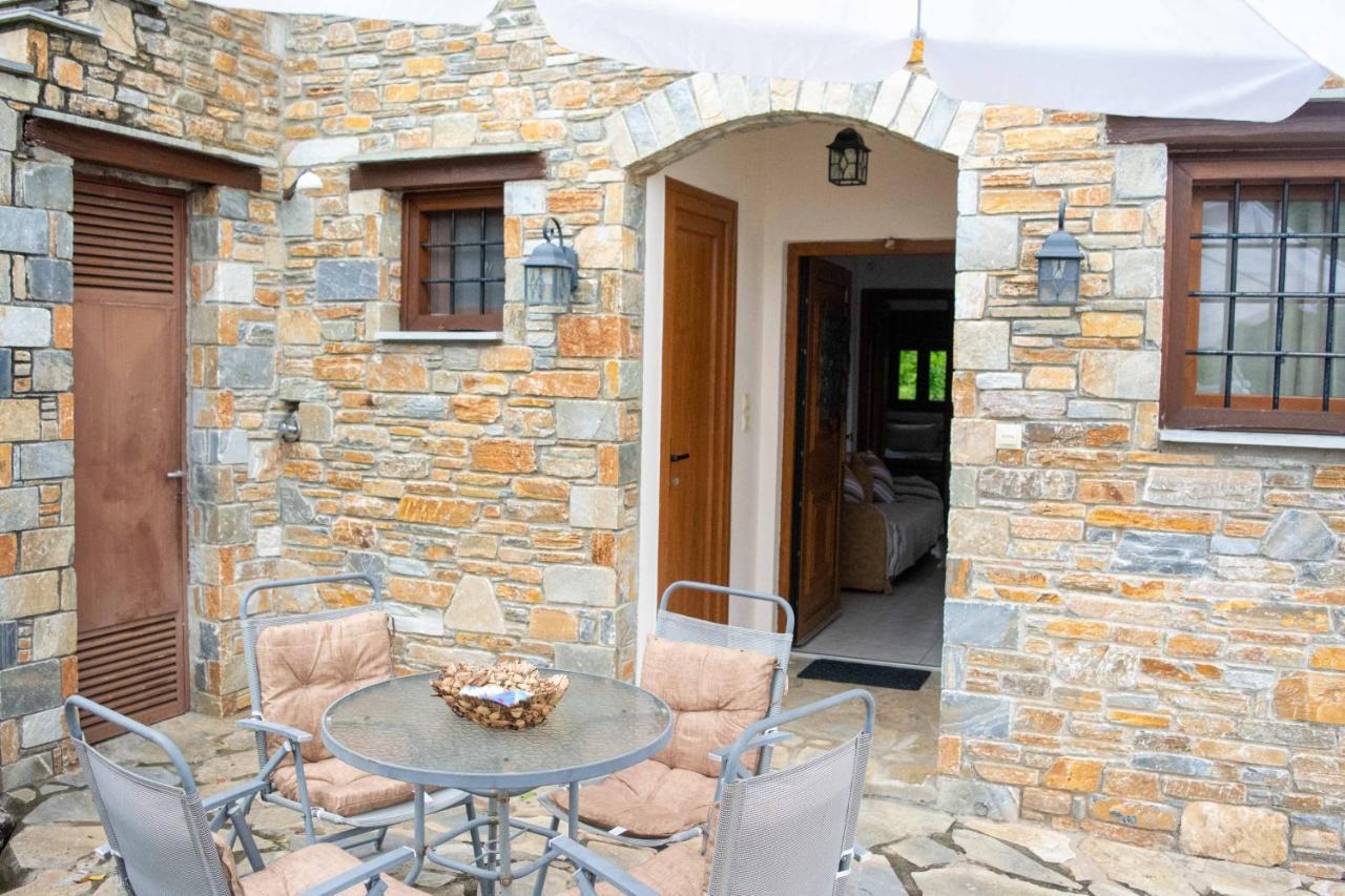 Efi'S Guest House Áyios Dhimítrios Екстериор снимка